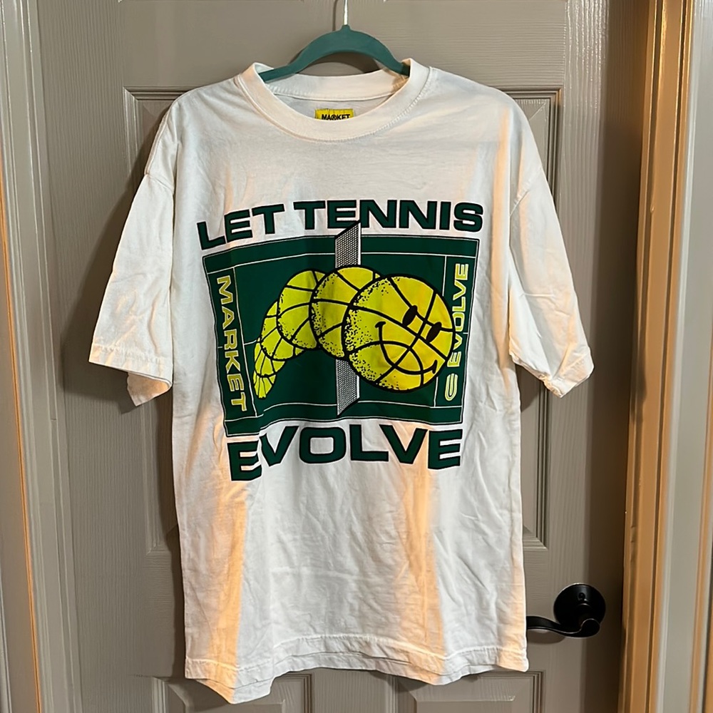 NWOT Market Smiley Evolve Tee
